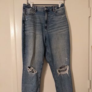 American Eagle Curvy Mom Jeans